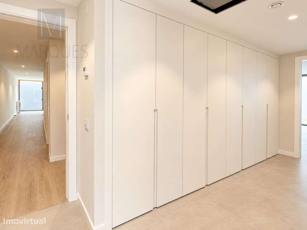 Moradia T5 de Luxo com Piscina Infinita | Verdizela-35
