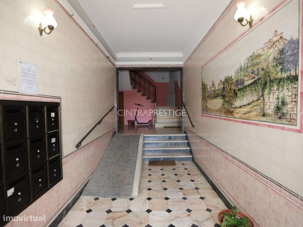 T2 Totalmente Remodelado com Terraço de 20 m² - Algueirão-Mem Martins-31