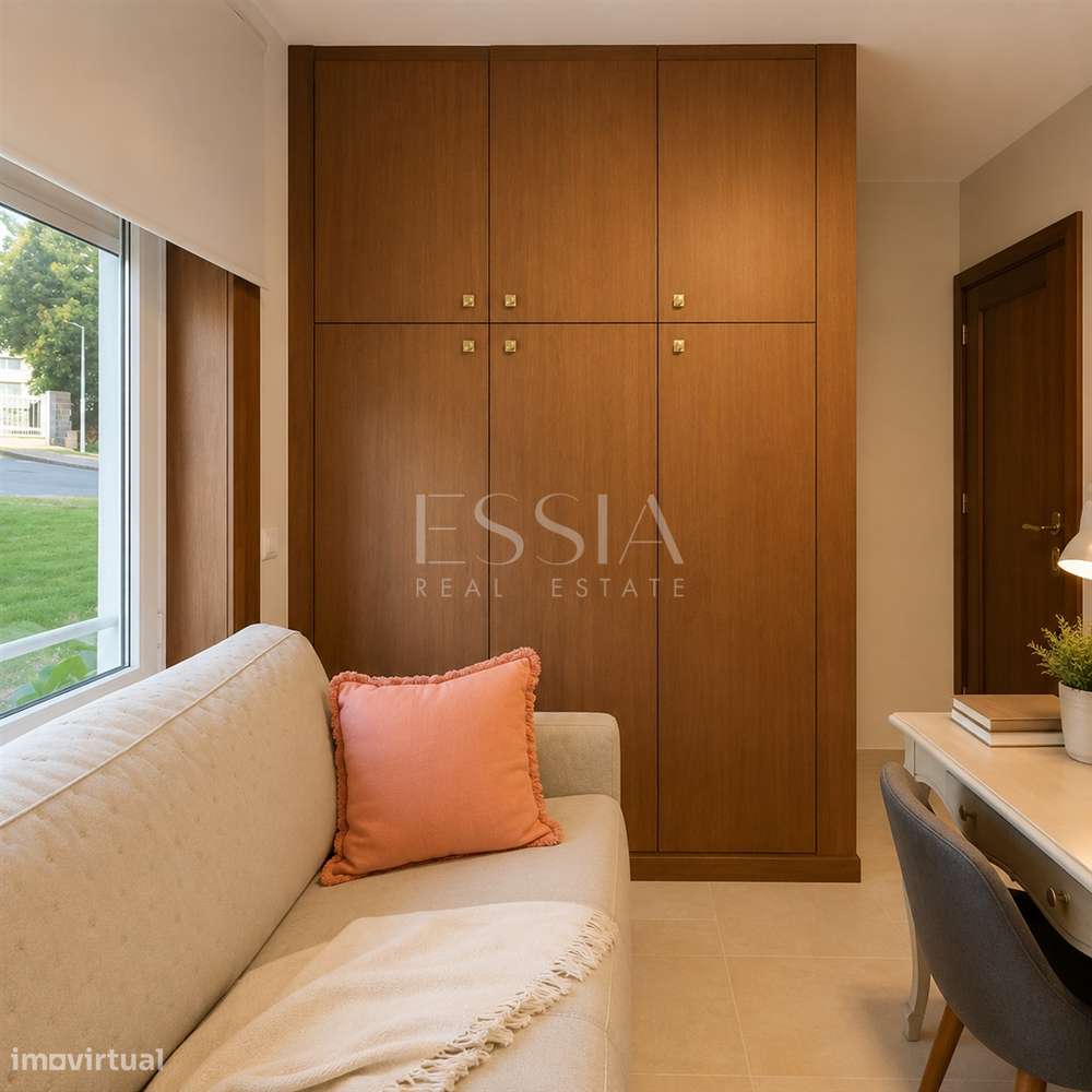 Apartamento T2 Remodelado no Arrábida Place com Garagem-3