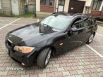 BMW Seria 3 318d DPF Touring - 10