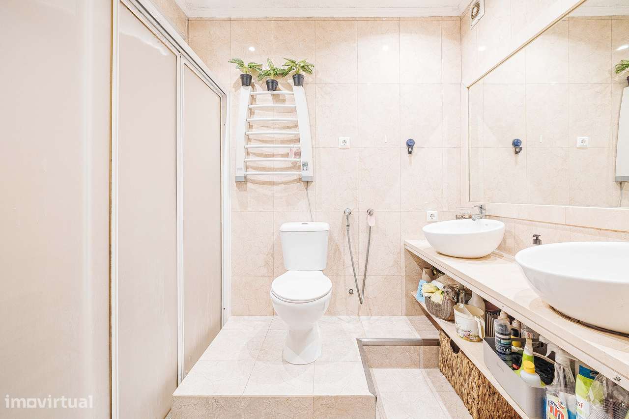 T3 em Mem Martins muito luminoso-17