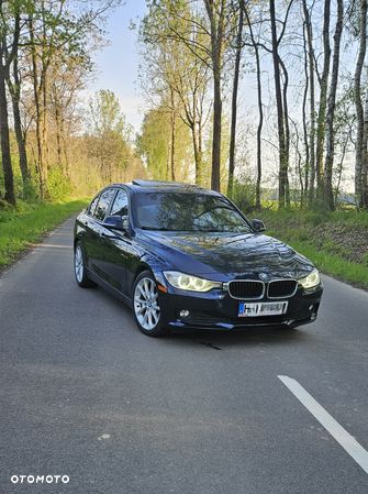 BMW Seria 3 320i Touring Sport-Aut Luxury Line - 1