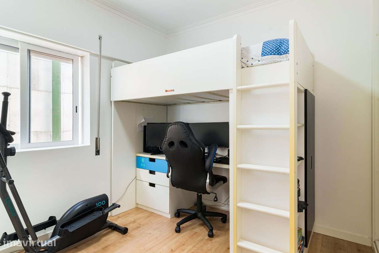 Refúgio acolhedor em São Domingos de Rana – T2+1 cheio de luz-16