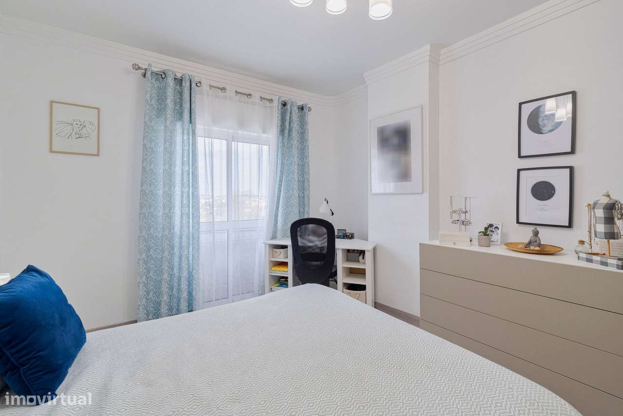 SANTA MARTA DO PINHAL - T2 com Garagem e Arrecadação!-4