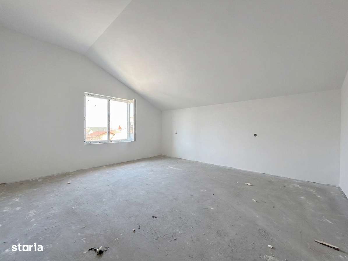 Vilă P+M cu 5 Camere - Lumina-7