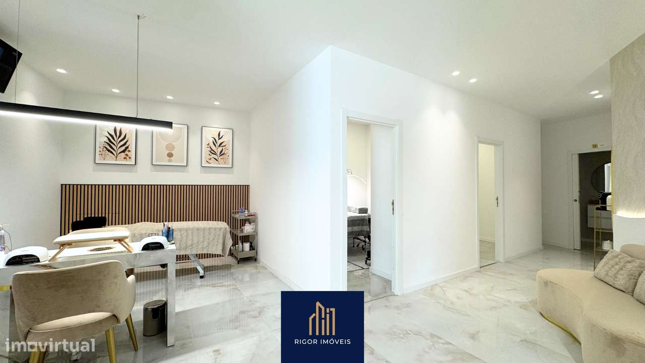 Espaço Renovado para Arrendar | Póvoa de Varzim - Centro | Exclusivo - Grande imagem: 2/20