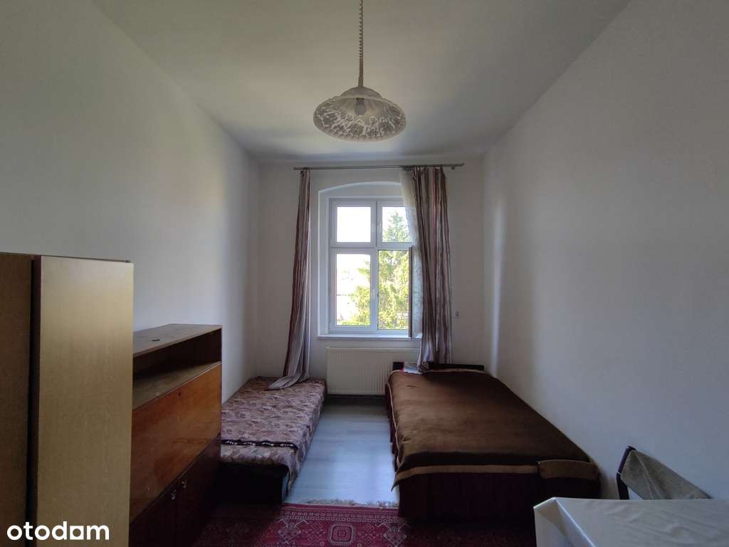 Centrum/3pokoje/balkon/ogród/piwnica/komórka/garaż - Pełny obrazek: 4/9