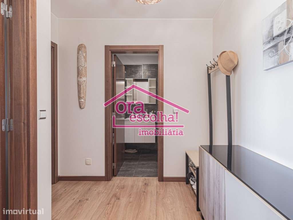 Apartamento T2 + 1 de 2011 com 104 m2 e arrecadação individual na A...-14