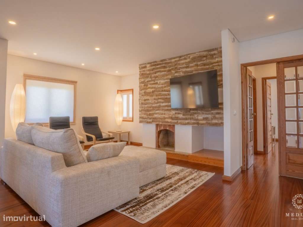 Exclusiva Moradia Bifamiliar Frente-Mar-5