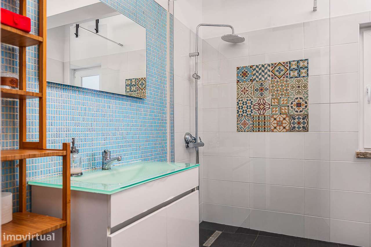 Estúdio T0 com licença AL - Cascais-13