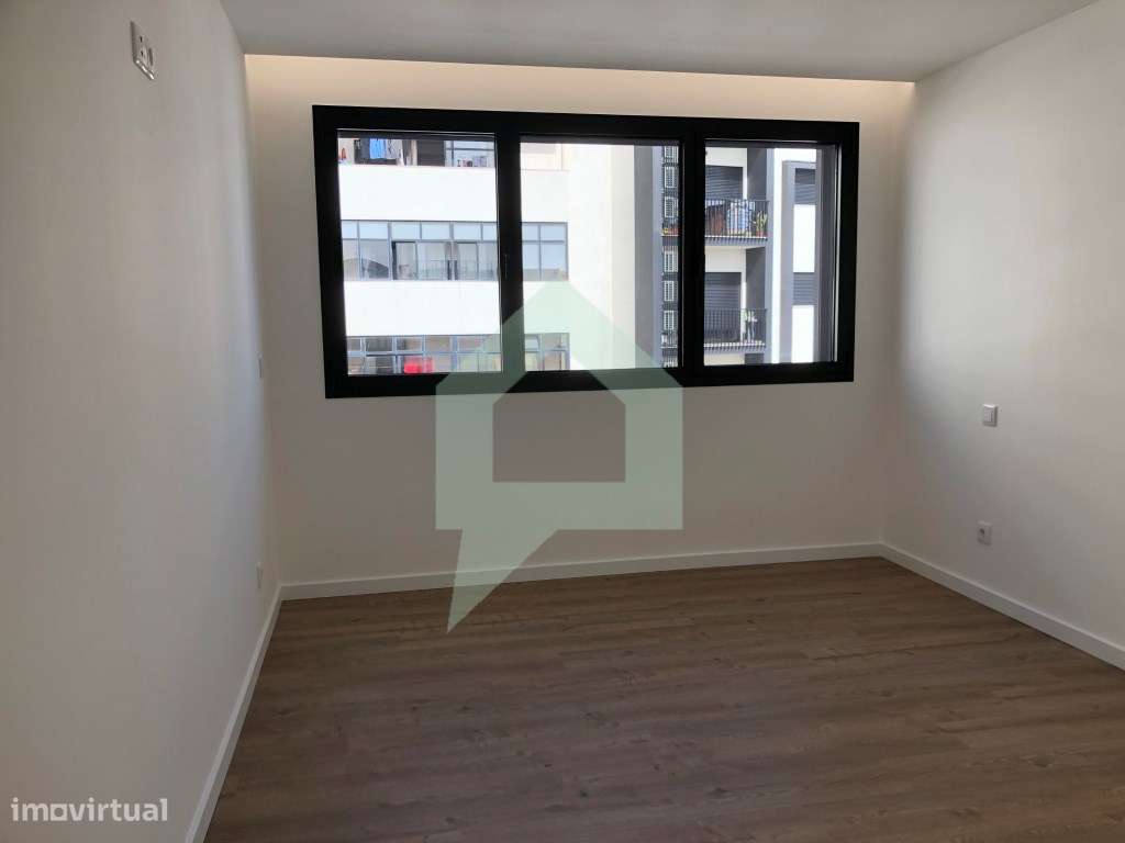 Apartamento T3, como novo, em Barcelos.-14