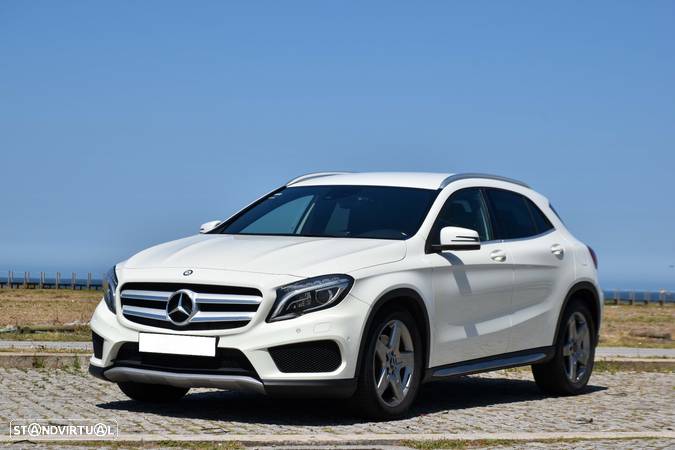 Mercedes-Benz GLA 220 CDi AMG Line 4-Matic - 3