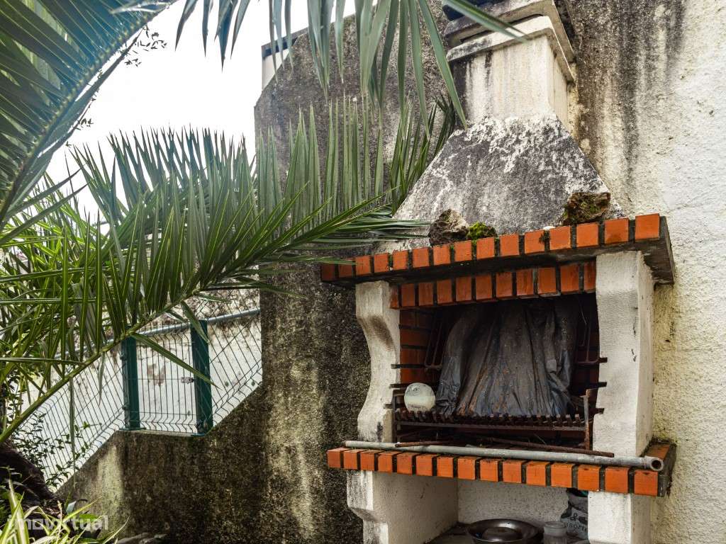 Moradia T3 em Santa Clara-40