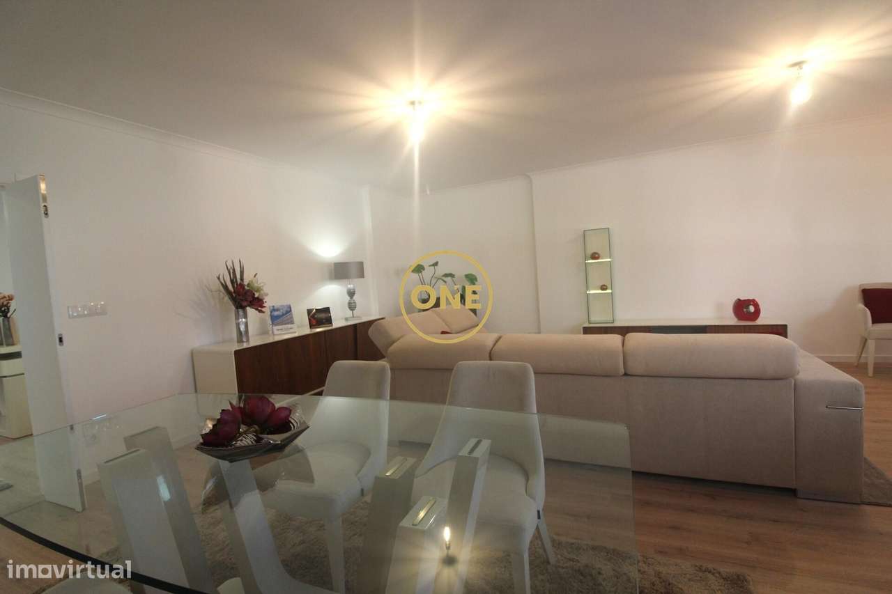 Edificio Cruzeiro Exclusivo T3 com Terraço "Oferta da Escritura" - Grande imagem: 5/17