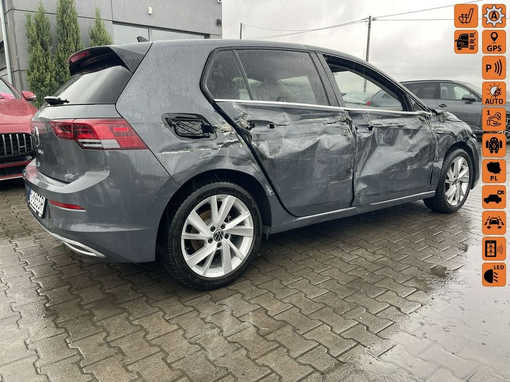 Volkswagen Golf VIII 1.5 eTSI EVO Style DSG 2024
