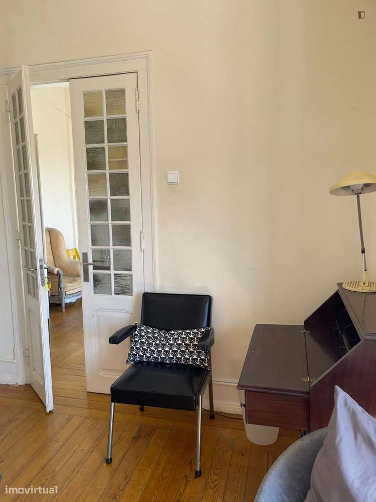 Quarto - localizado em São Bento Lisbon - Grande imagem: 3/29