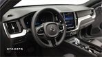 Volvo XC 60 B4 B Plus Dark - 10