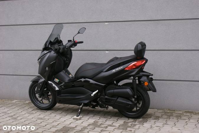 Yamaha X-max - 3