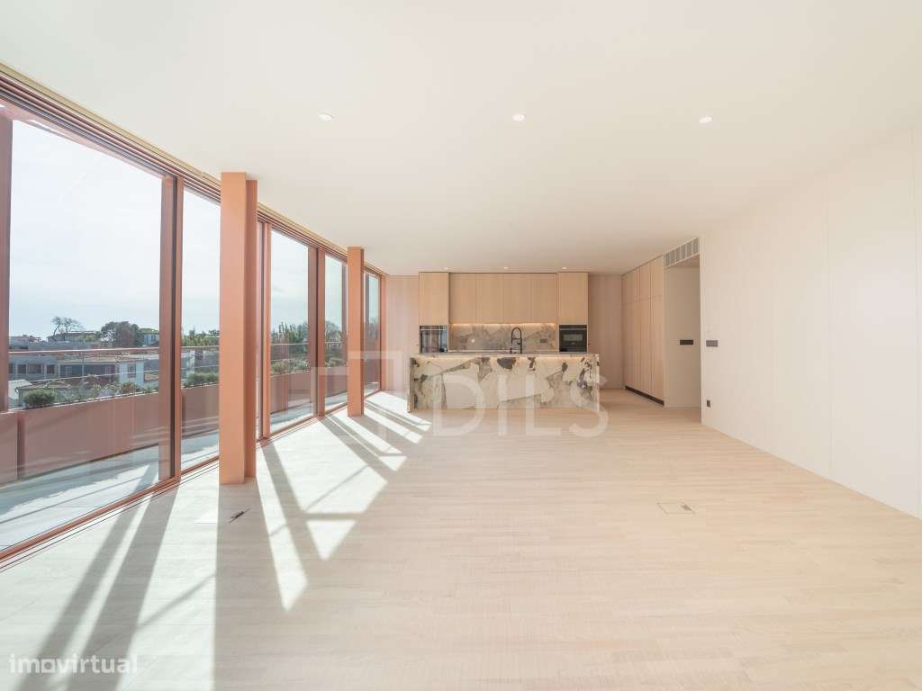 Apartamento T4+1 na Foz, Porto-1