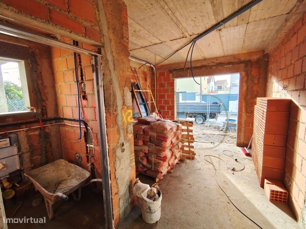 Sofisticada Moradia Térrea T3 +1 com Piscina. Fernão Ferro-19