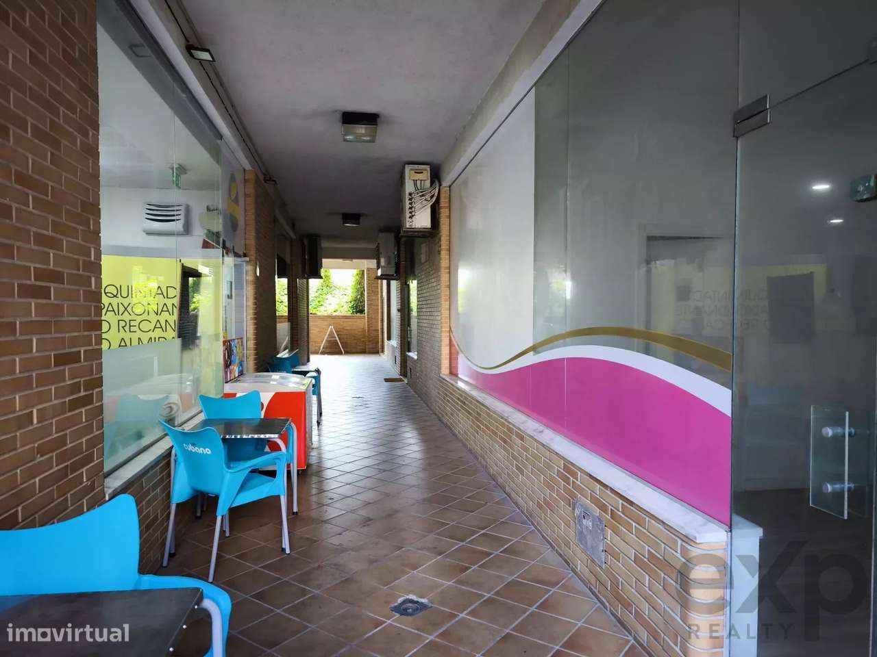 Loja na Quinta do Almirante pronta a entrar - Grande imagem: 4/20