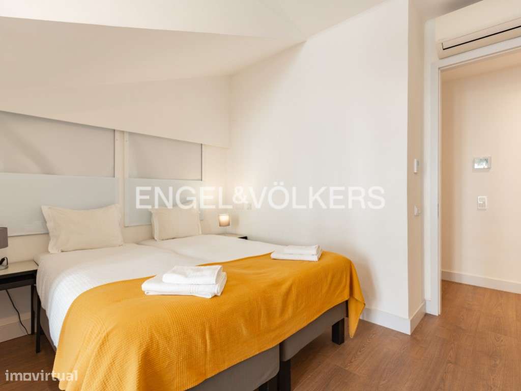 Amplo T2 com vista sobre o rio em Santos Design District-15