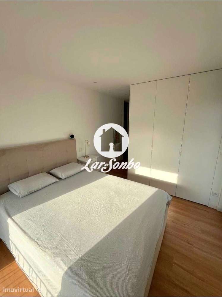 T2 praticamente Novo em Matosinhos-5