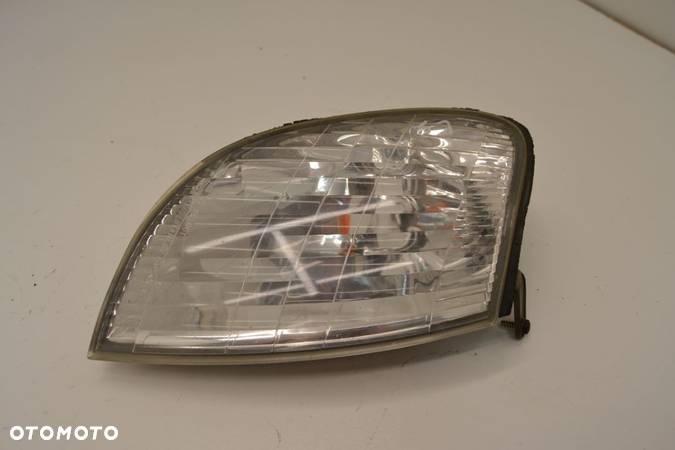 Lampa Przód  prawa kierunkowskaz Lexus LS 400 - 2