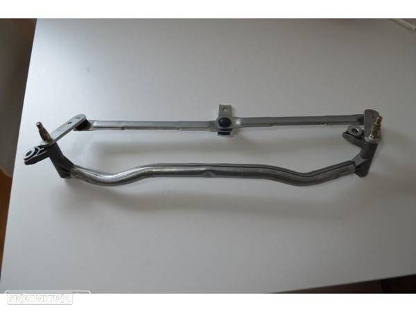 Estrutura motor limpa para brisas seat ibiza 6L(novo) - 1