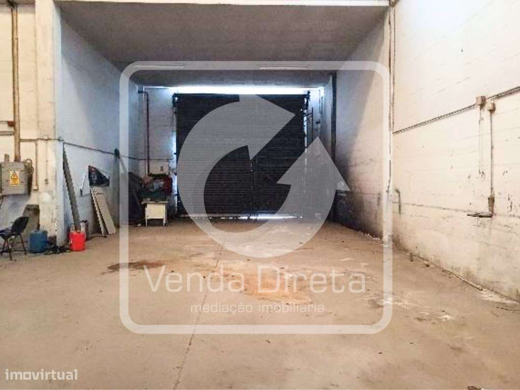 Armazém com 555 m² | 2 Pisos | Excelente Localização em Alverca do ...-10