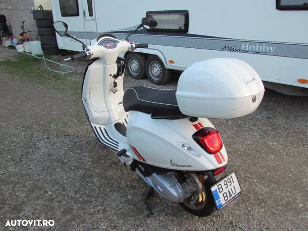 Piaggio Vespa - 4