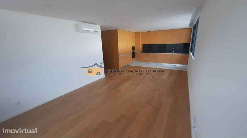 T1 com terraço - Grande imagem: 3/9