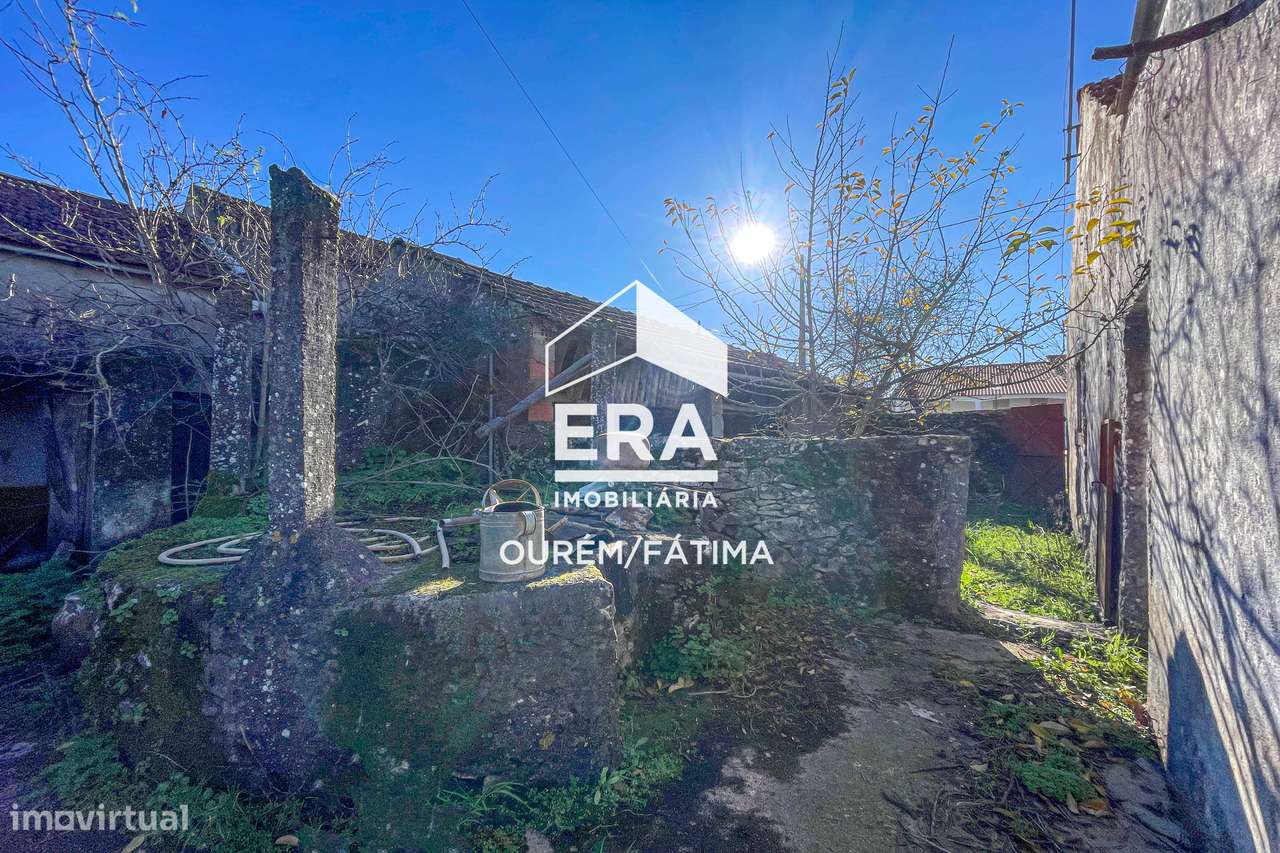 Moradia T3 para reconstrução no Bairro, Ourém-21