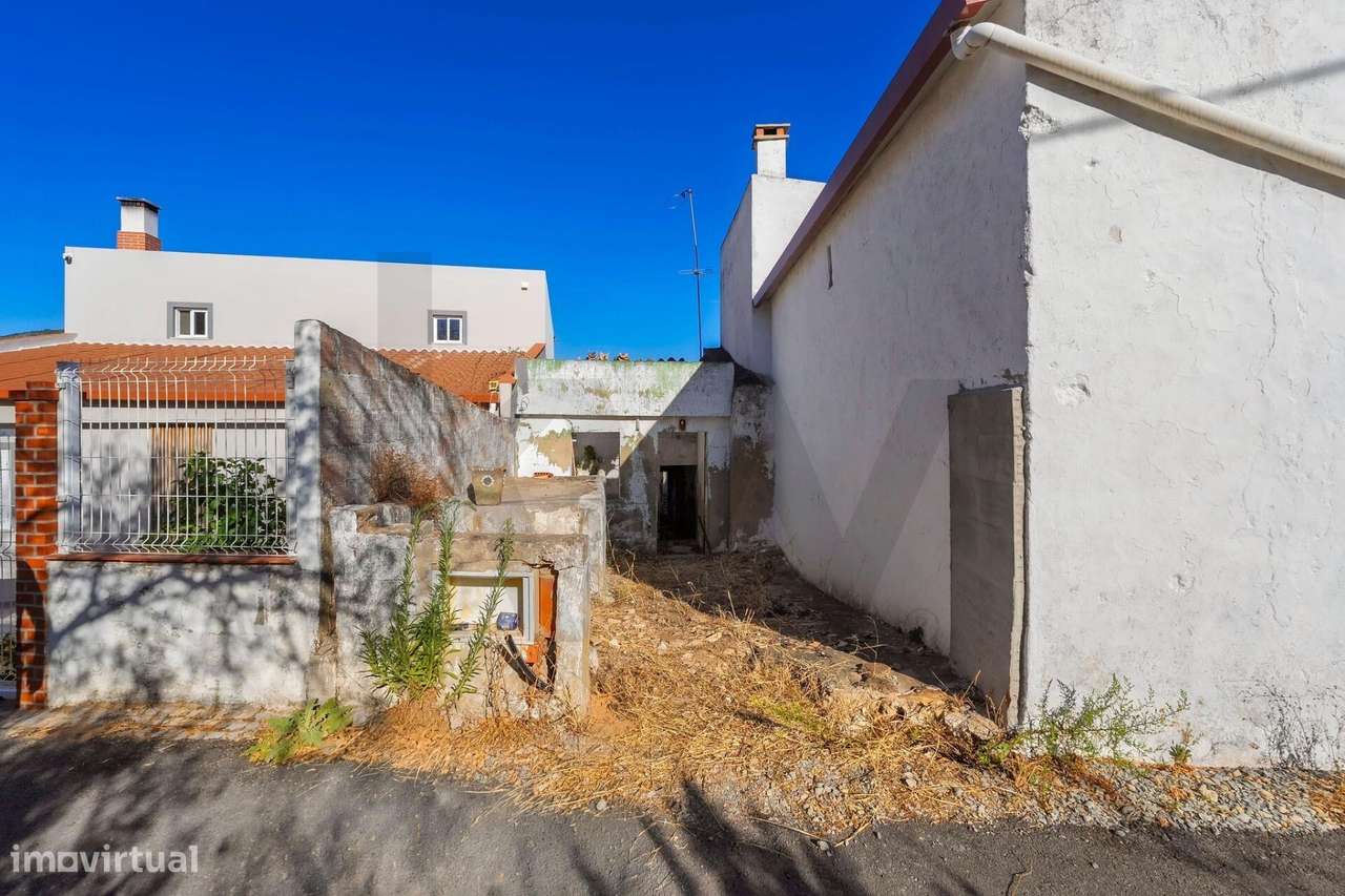 Ruína com Logradouro | Estoi, Faro-52