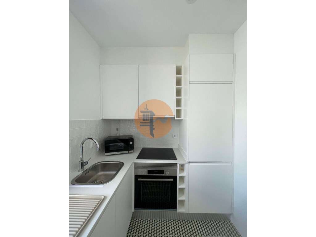 Apartamento T1 Novo, mobilado, anual, no Centro Pombalino de Vila R... - Grande imagem: 4/13