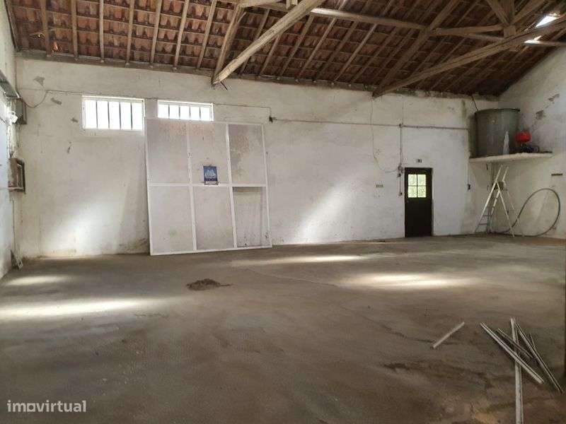 Arrenda-se Armazém 700m2 - Grande imagem: 4/8