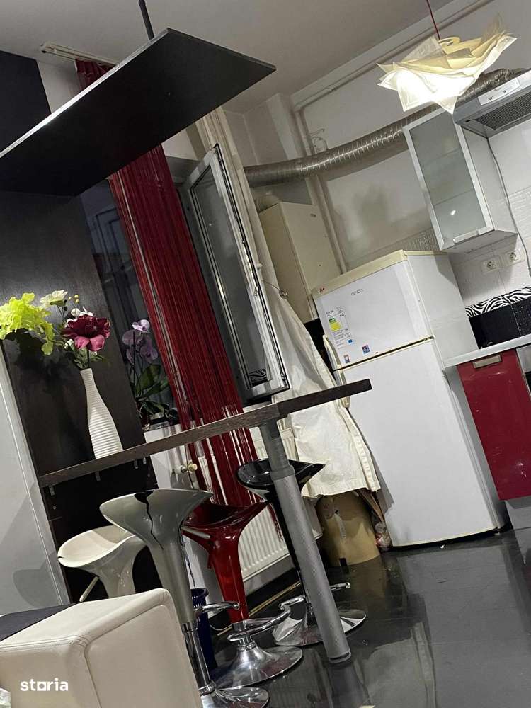 Garsoniera de vanzare , Trivale - Imagine principală: 5/6