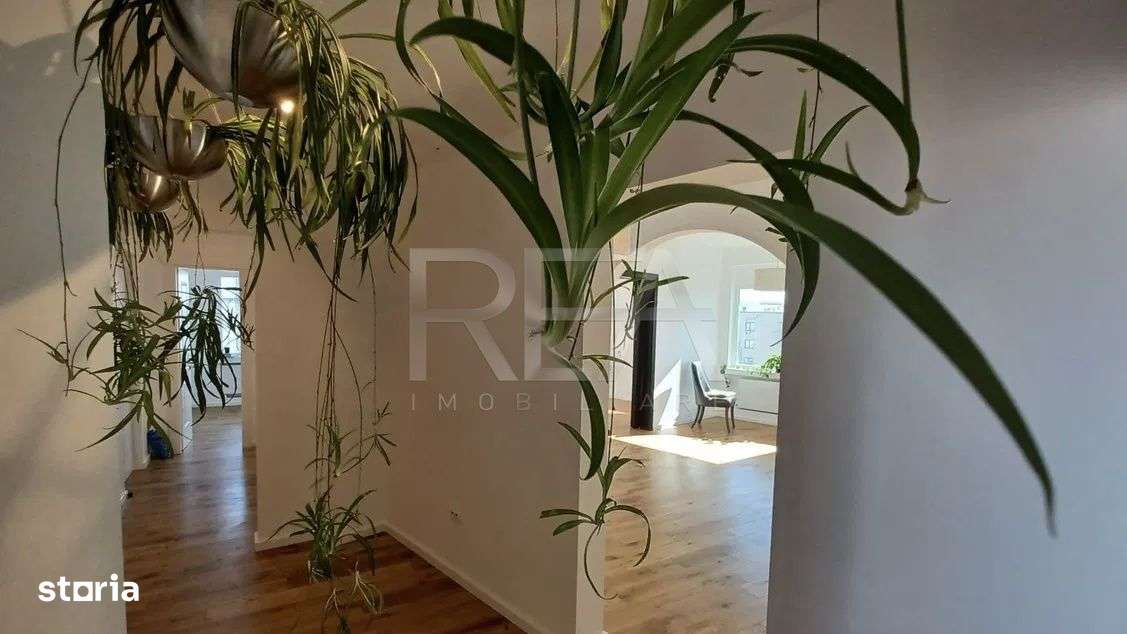 PENTHOUSE ULTRACENTRAL CU VEDERE PANORAMICĂ - Imagine principală: 5/11