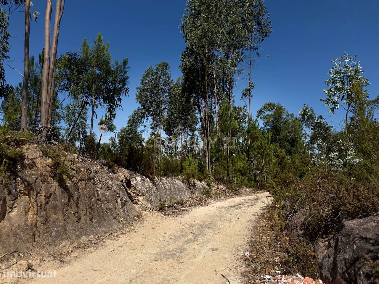 Terreno Urbano em Almalaguês, Coimbra-2