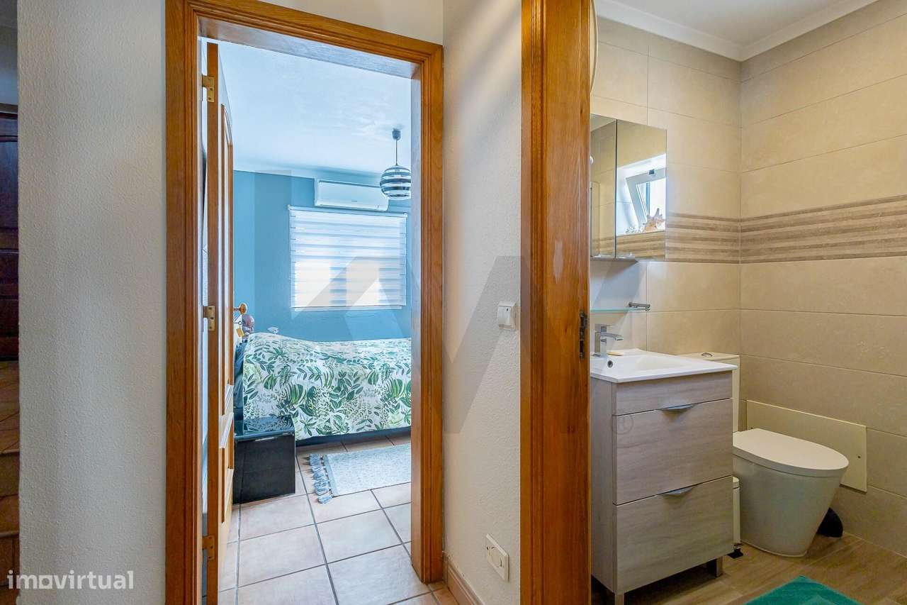 Moradia T5 com piscina junto à Quinta da Trindade / Quinta Dona Maria,-14