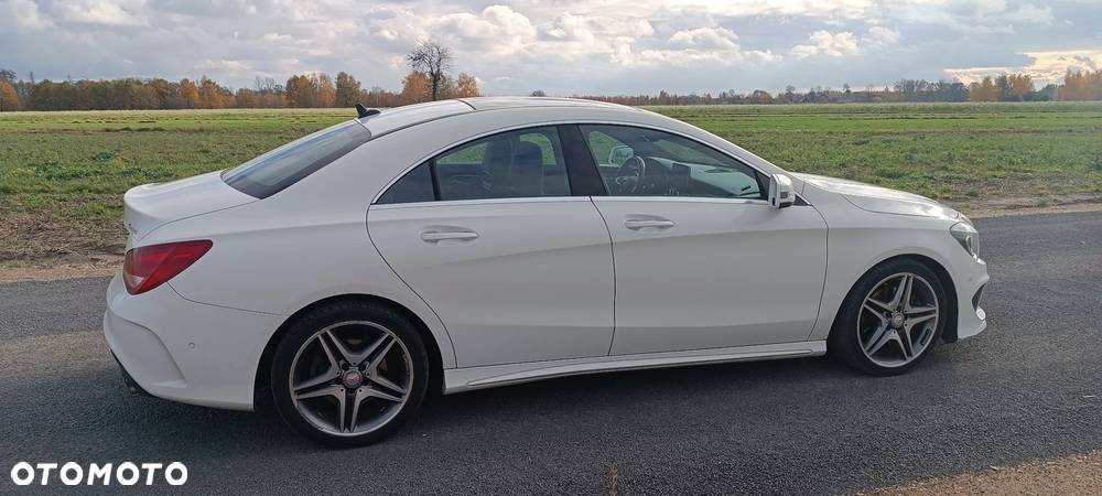 Mercedes-Benz CLA 250 4-Matic AMG Line - 5