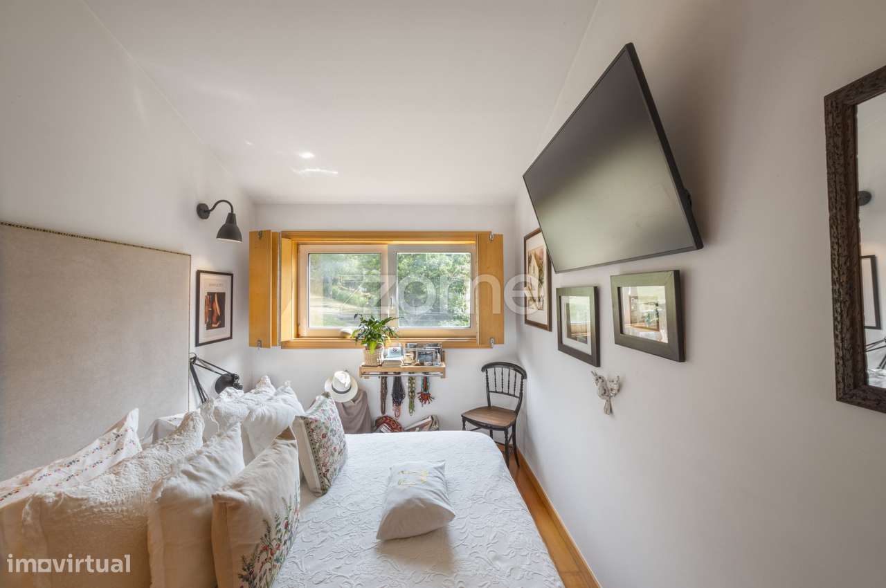 Moradia com jardim e vista sobre a Albufeira da Venda Nova - Grande imagem: 5/21