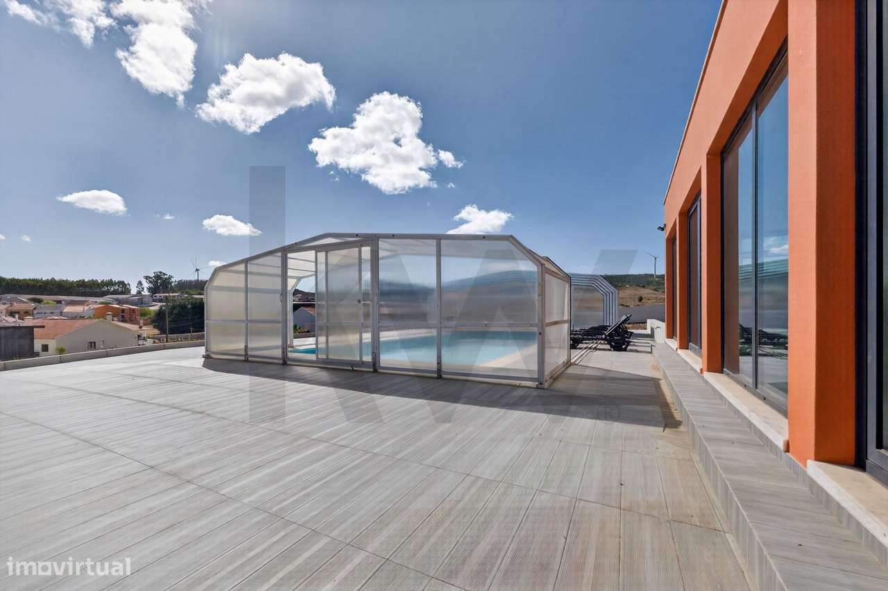 Moradia T5 com piscina e mais de 8.000 m2 de terreno | Seramena, Sobra-25