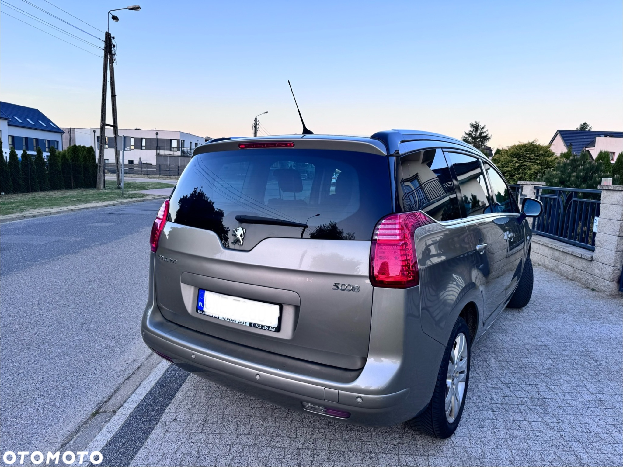 Peugeot 5008 1.6 THP Active 7os - 5