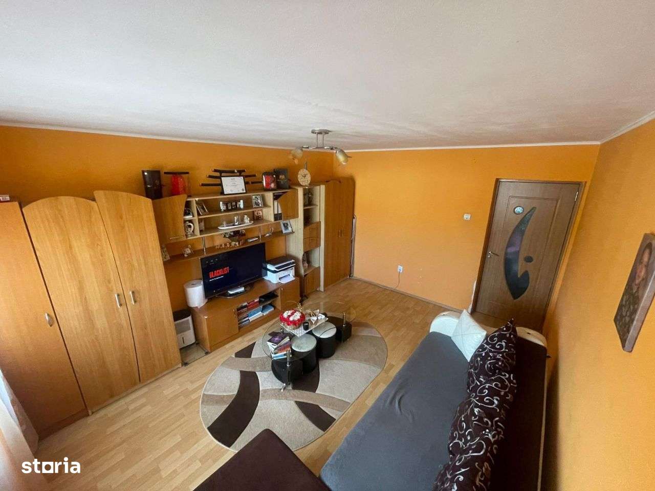 Apartament 2 camere, decomandat, etajul 1 Central, Cisnadie-1