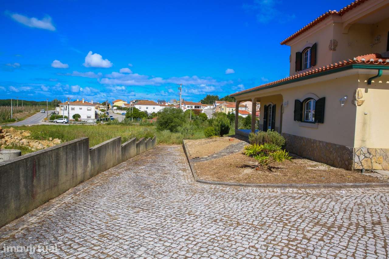 Moradia T4 isolada com logradouro de 2.200m²-33