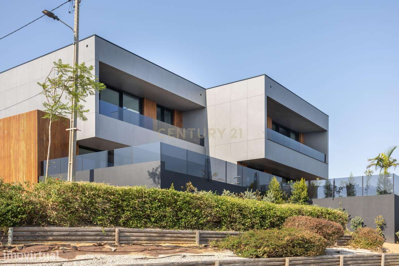 Moradia T4 de Luxo em Setúbal com Vista Rio e Serra - Grande imagem: 2/16