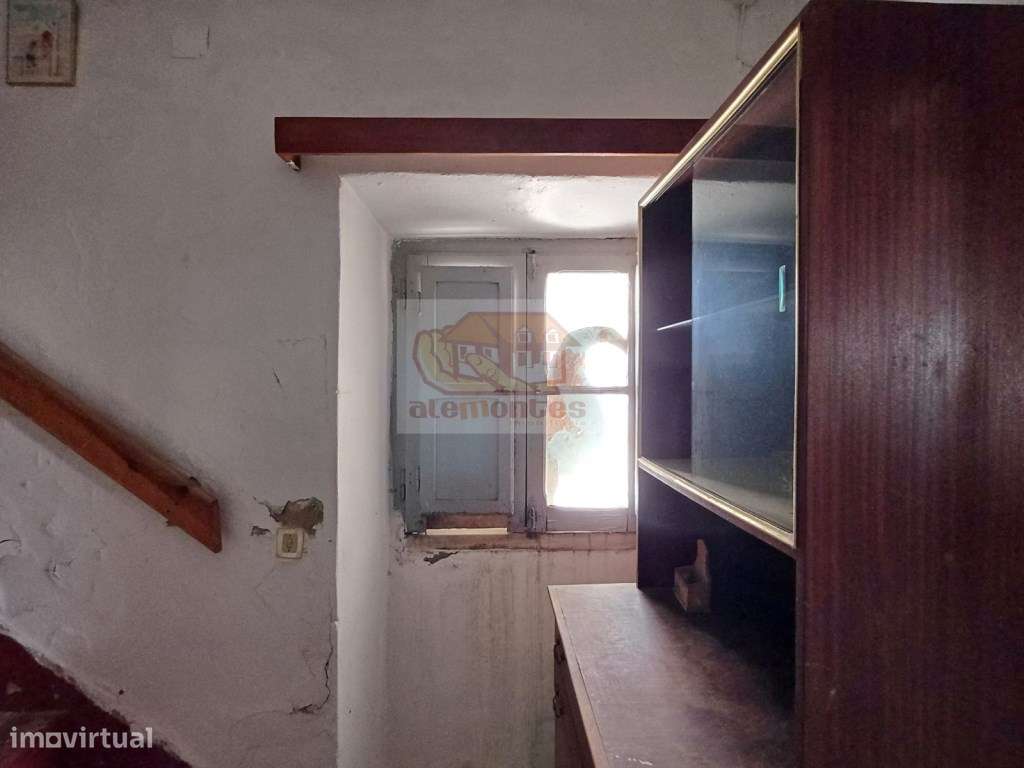 Casa para recuperar - 5 minutos a pé do centro de Alcácer do Sal-8