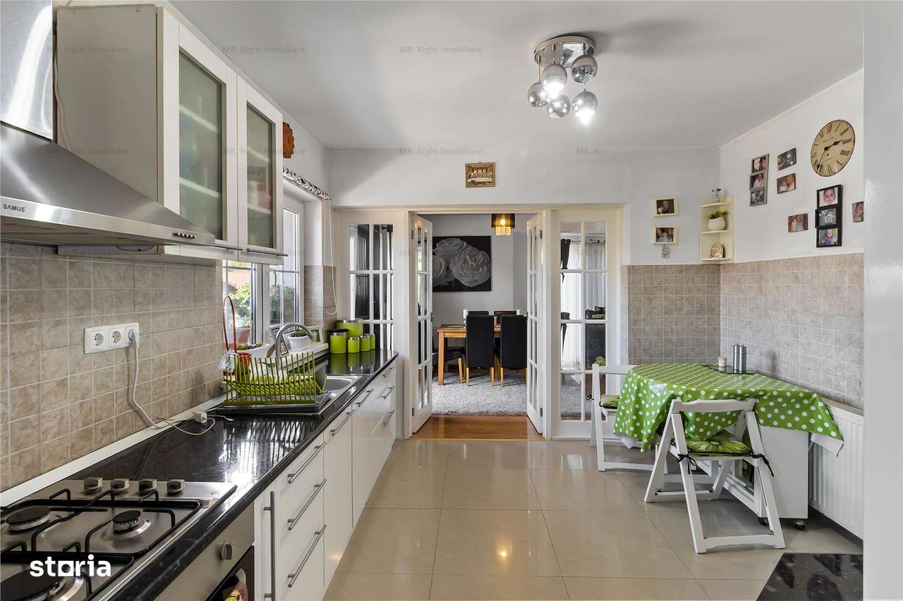 Vila  Casa superba cu 5 camere zona | 1032 mp teren |  Sanpetru Brasov - Imagine principală: 5/15