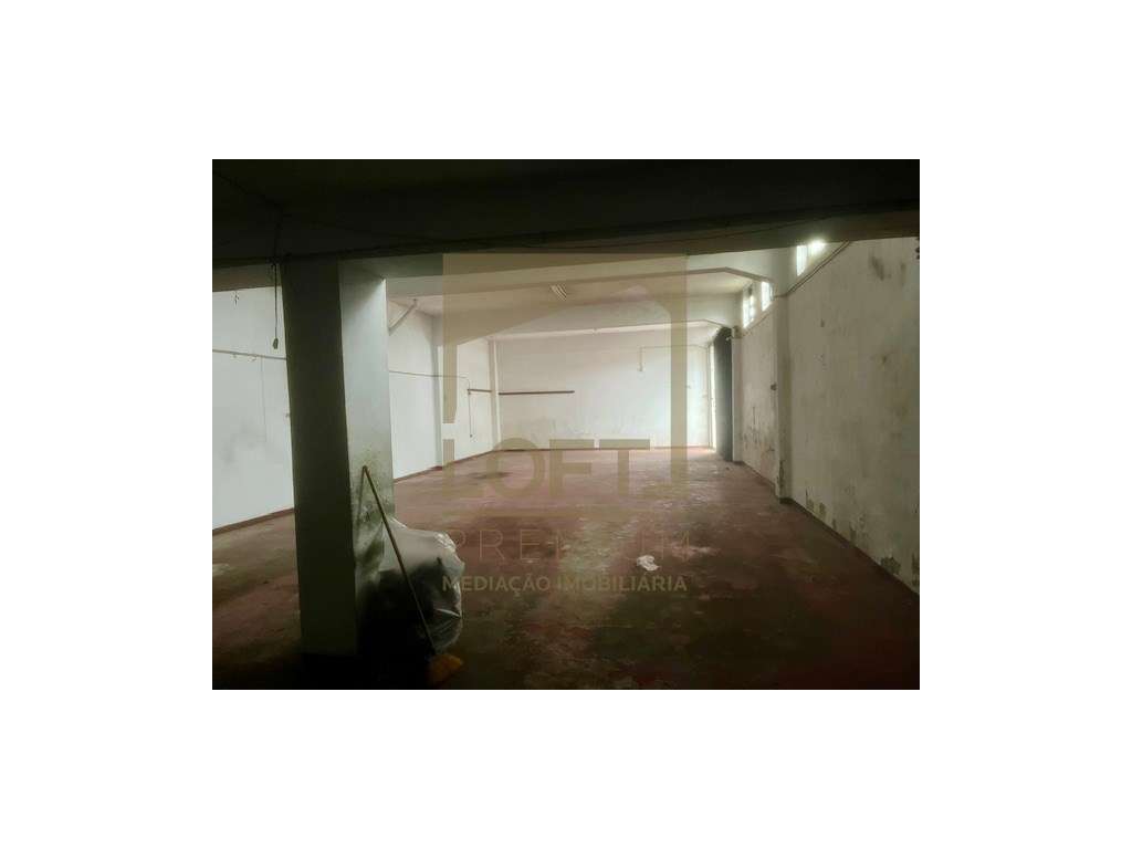 Armazém no Centro da Cidade-5